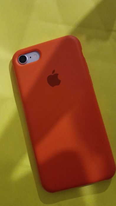 Продам IPhone 8 айфон на 64 гб