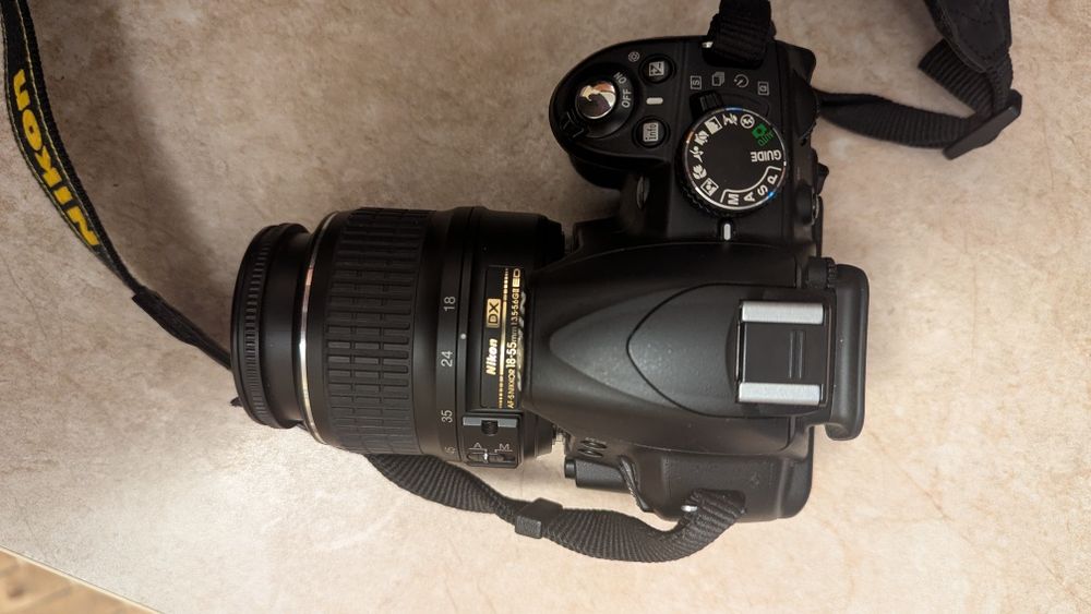 Nikon D3100 пробіг 3175