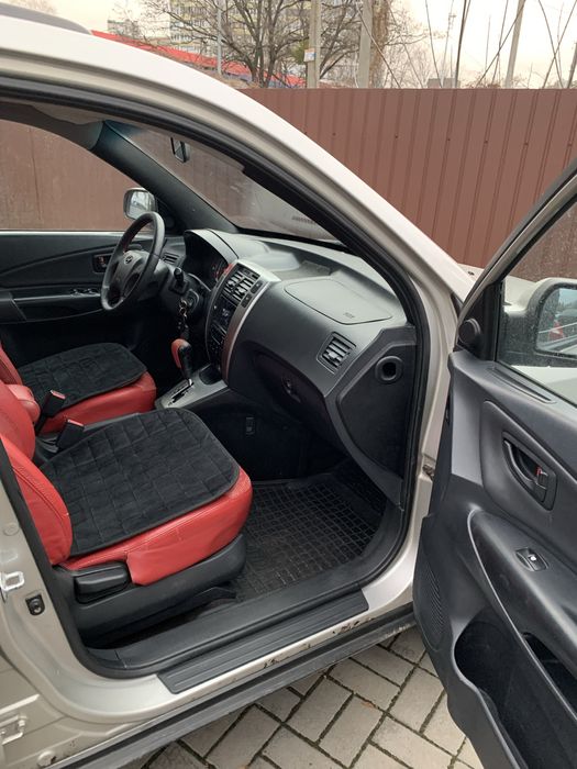 Hyundai Tucson 2008 дизель 4/4 автомат