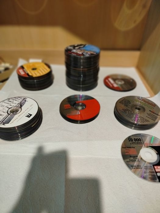 Kolosalny zestaw 185 płyt PC OPIS! (PC Format/Niezbędnik/Komputer Świat/Enter/Chip CD i inne)