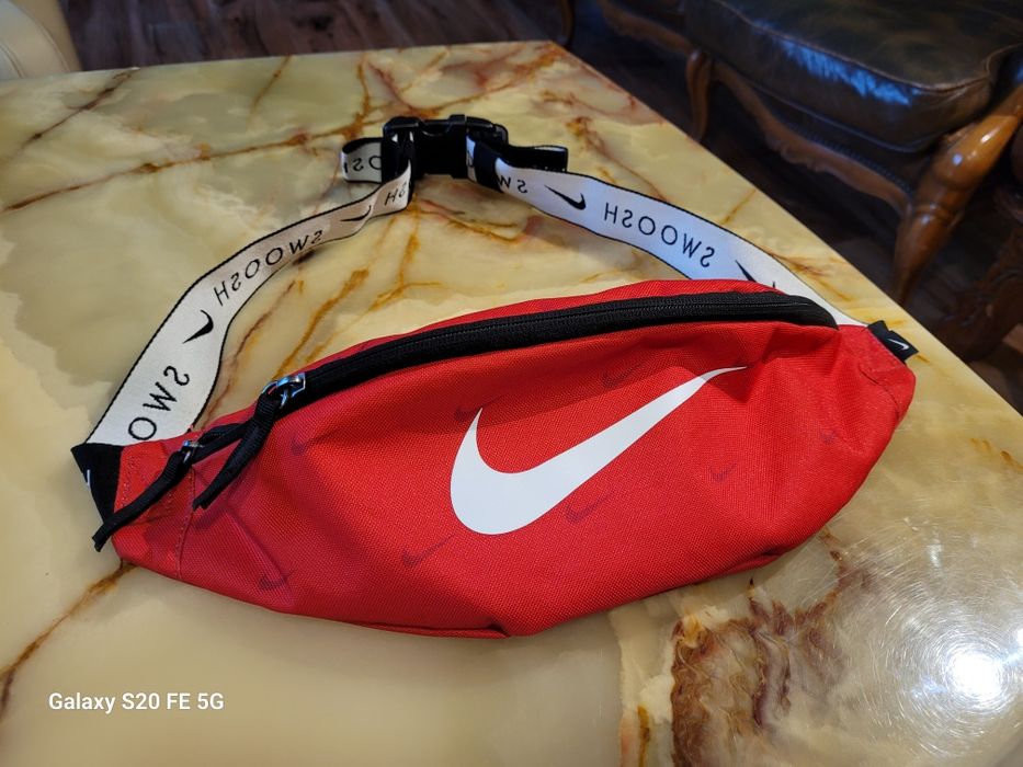 Nike saszetka nerka