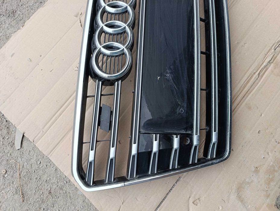Решетка радиатора на Audi A7 2010-2014г Хром S-Line