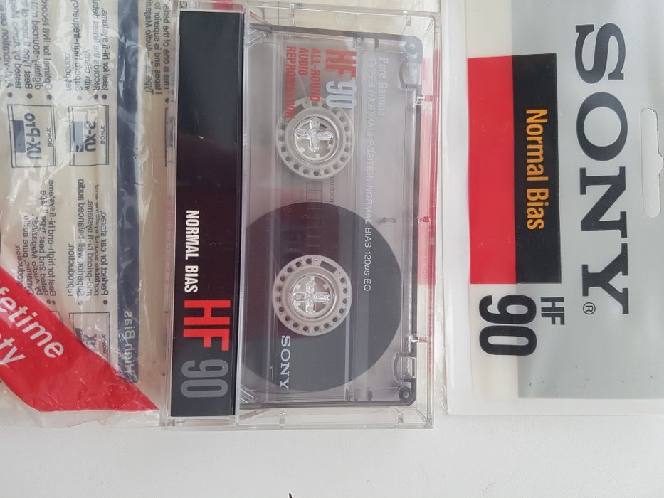 Продается аудио кассета SONY HF90