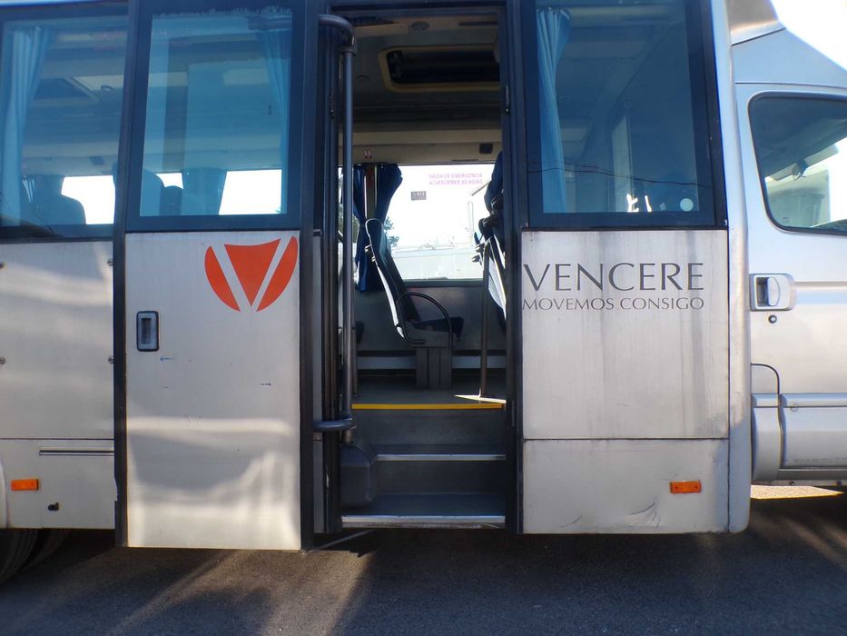 Autocarro IVECO 30 passageiros