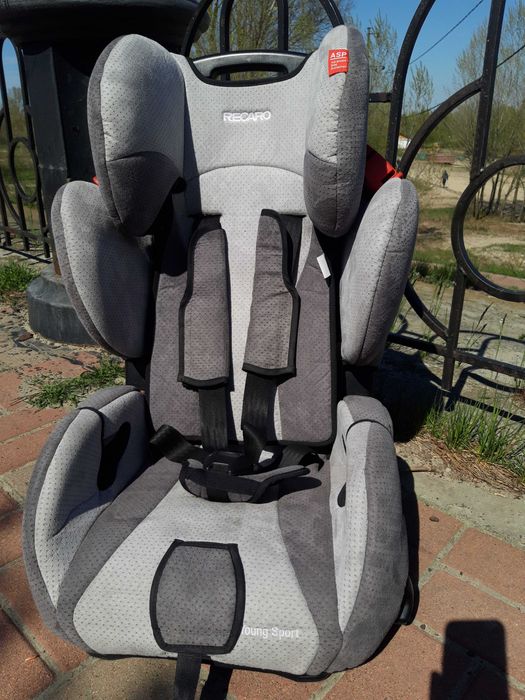 Recaro Yung Sport HERO  стан ідеальний
