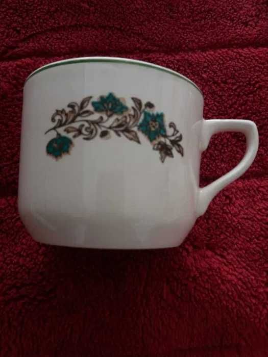 Serviço de Café de 27 peças, Serviço de Chá de Sacavém e outros pratos