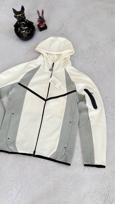 Full Zip Nike Tech Fleece White