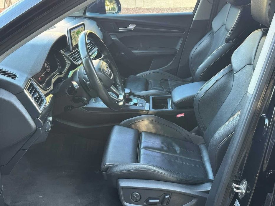 Audi Q5 quattro Prestige      2019