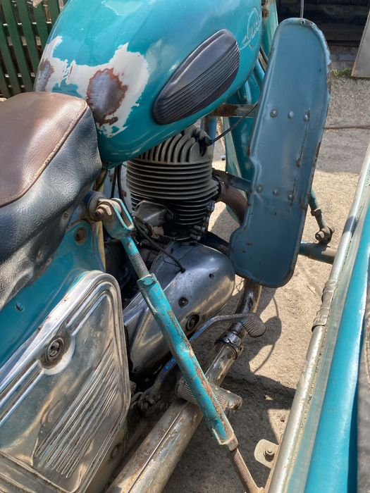 Продаэться мотоцикл иж-56