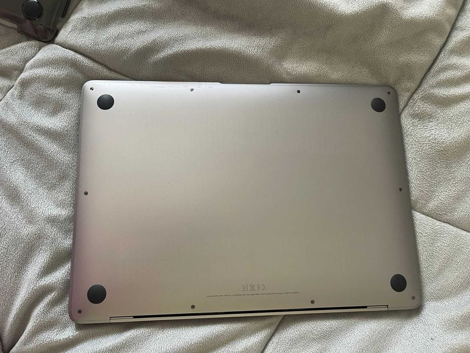 Apple MacBook Air 2018 - Intel Core i5 com 8GB, 128GB Disco SSD, 13.3"