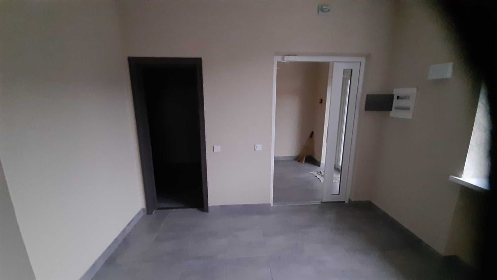 Продам нове, відремонтоване приміщення 51м2,мікрорайон Левада ближня