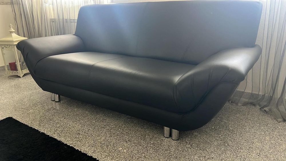 1 Sofa de 3 lugares e 1 Sofa de 2 lugares