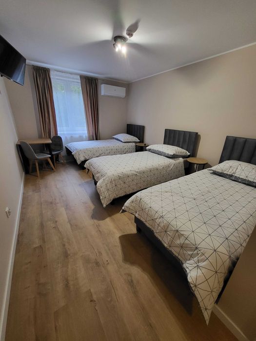 Pokoje z prywatnymi Łazienkami Parking