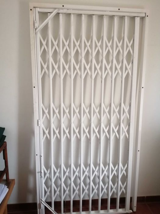 Lagarta de porta/equipamentos e ferramentas