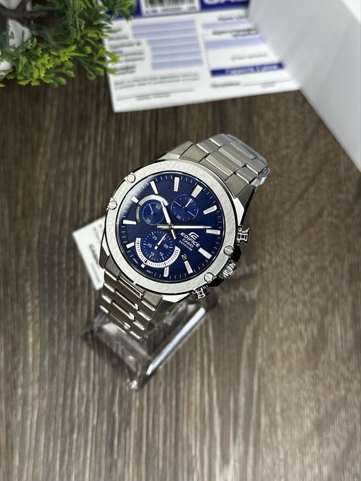 З гарантією / Новий оригінальний Casio Edifice EFR-S567D-2A