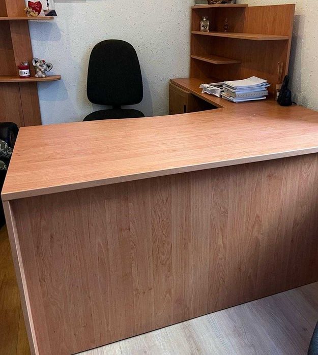 Набір меблів для офісу