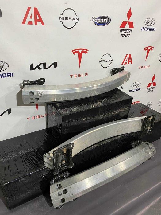 Підсилювач заднього бампера Tesla Model Y 1487616-00-A