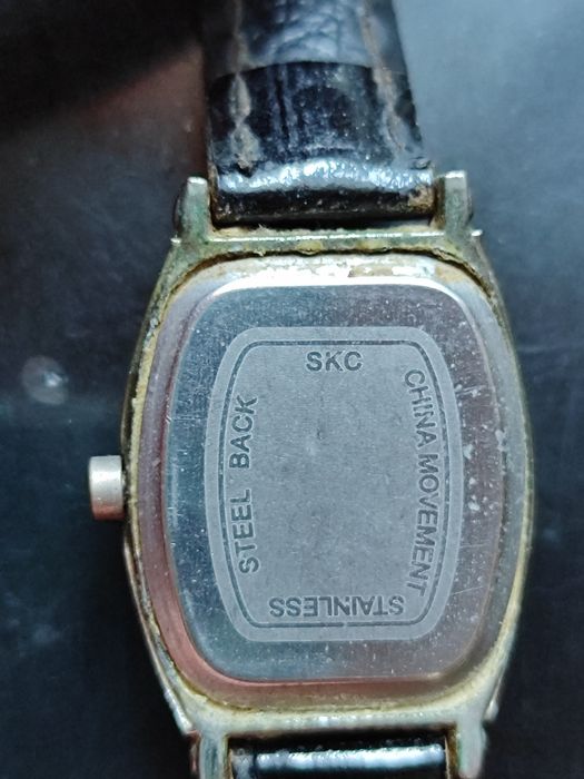 Женские часы разные