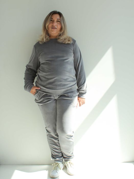 Велюровий костюм жіночий сірий світшот і штани женский с велюра серый