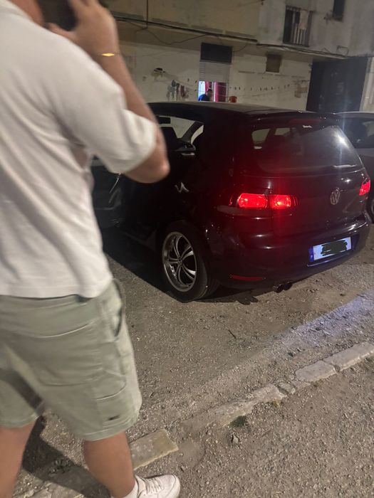 Golf 6 1.6 TDI de 2009 highline looks GTI (valor negociavel)