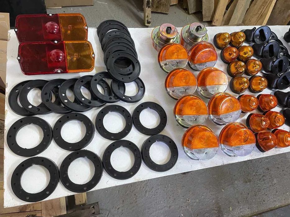 Фонарі, стопи, фари Зіл, Уаз, Газ 53, Газ 66, Газ 3307