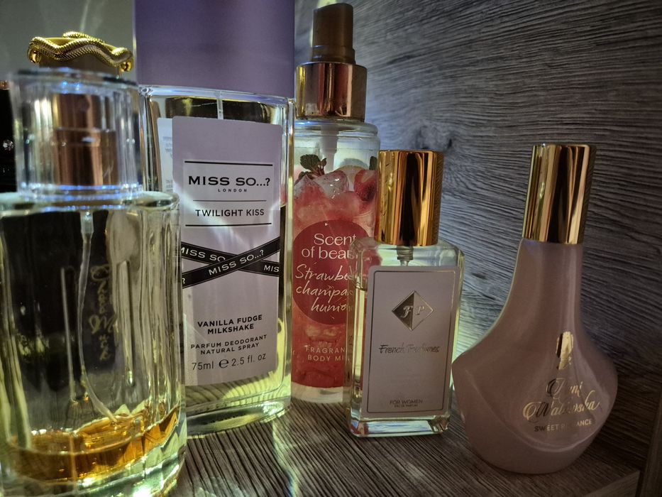 Zestaw perfum /mgiełki