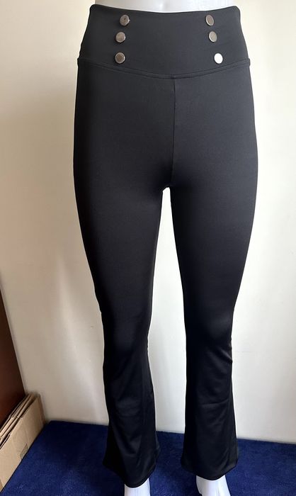 legginsy z szeroką nogawka i lekkim push up L