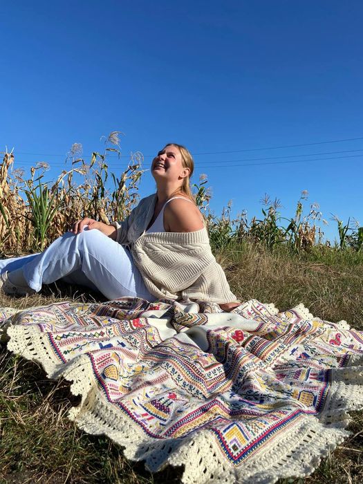 Унікальний вінтажний килим ручної роботи|Вишивка+ мереживо|136х139 см