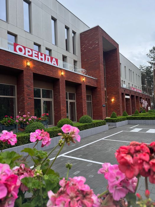 Оренда офісу 25 кв.м. Ремонт. Генератор. Парковка на 40 авто