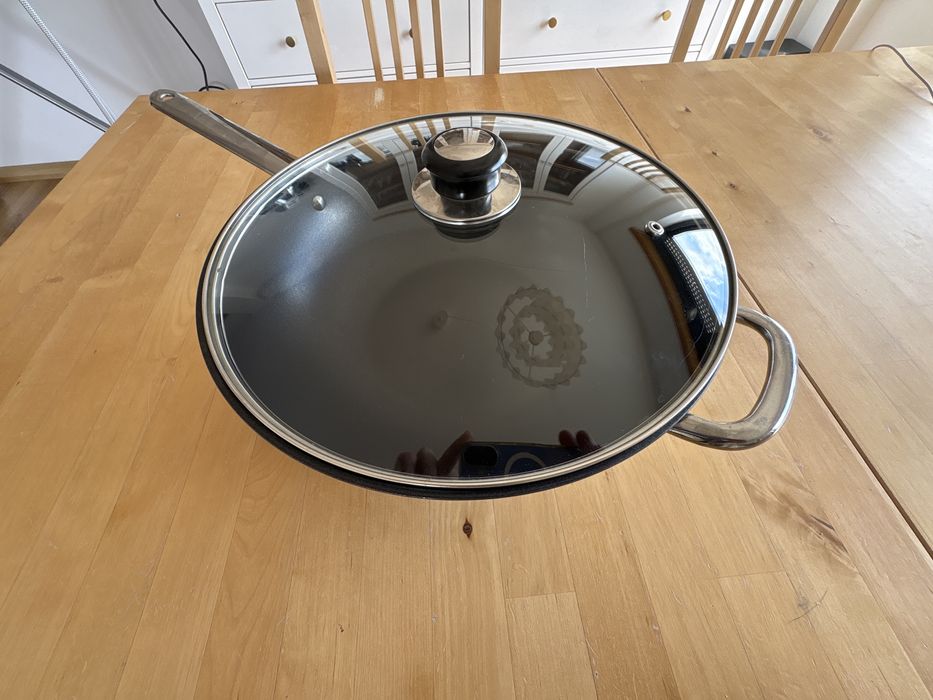 Wok IKEA 32cm com tampa