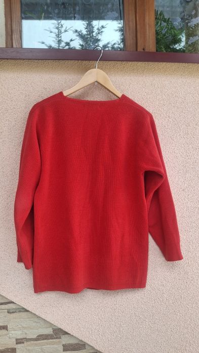 Sewter czerwony rozmiar XL