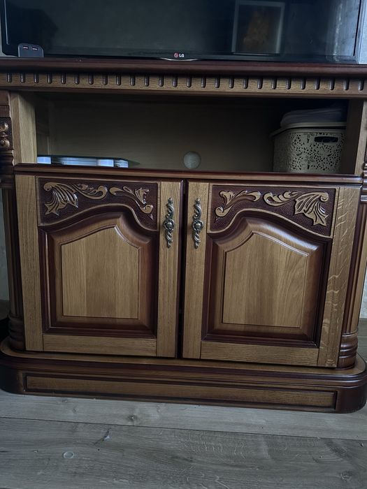 Продам дубову мебель