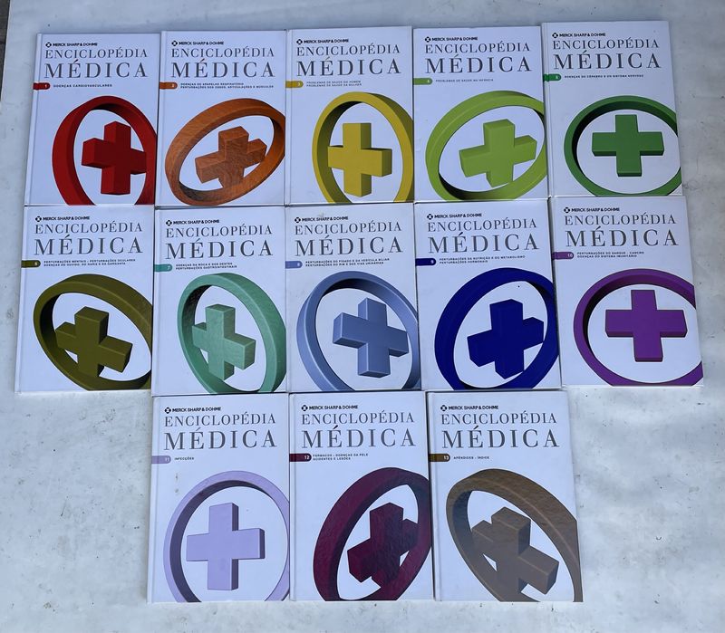 Vendo livros de Medicina e outro