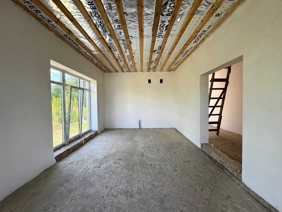 Продам добротну американку з окремим заїздом в районі Авторинку