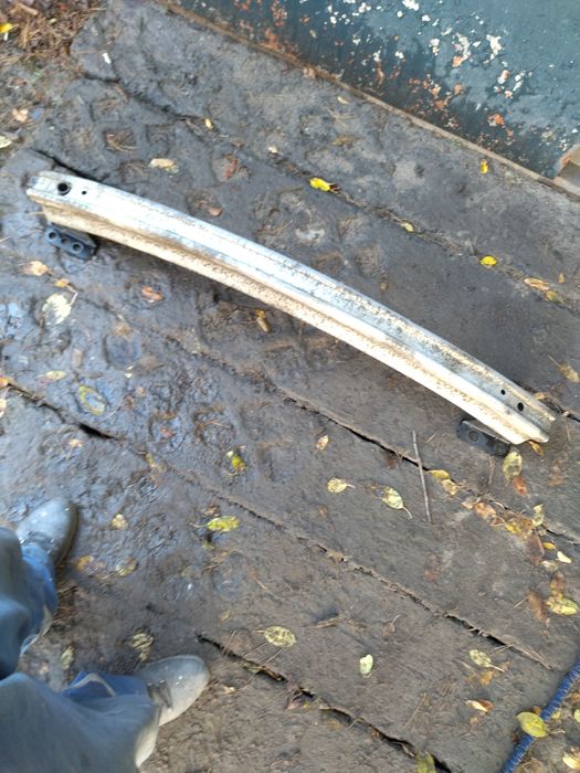 Усилитель заднего бампера Ауди Q7