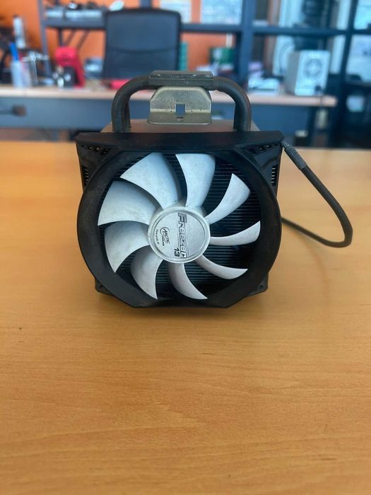 Cooler de CPU Artic Freezer 1364741160351875120