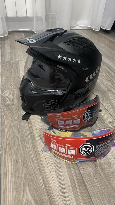 Мото шлем мотард