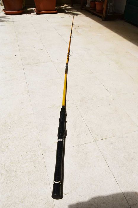 Cana de Pesca Amarela 3mt