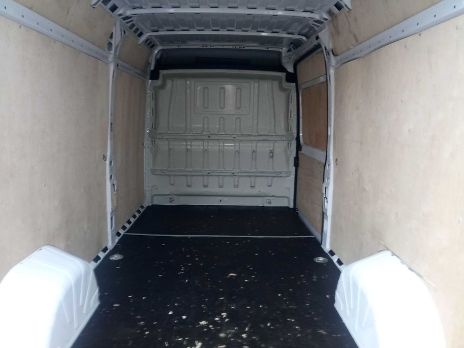 wynajmę wynajem samochód busa Trafic 2,0 wypożyczalnia samochodów busy