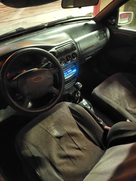 Продам FORD   ..