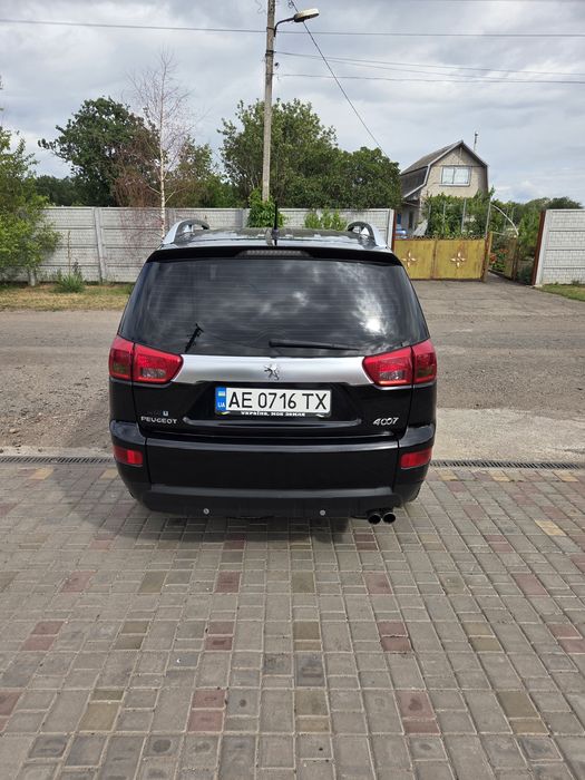 Продаж авто Пежо 4007