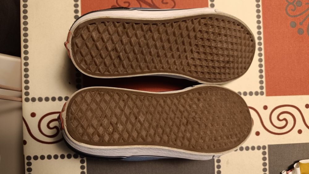 Tenis Vans praticamente novos