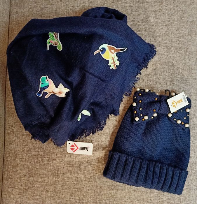 Granatowy zestaw czapka z kokardą + duża chusta ptaki, moraj