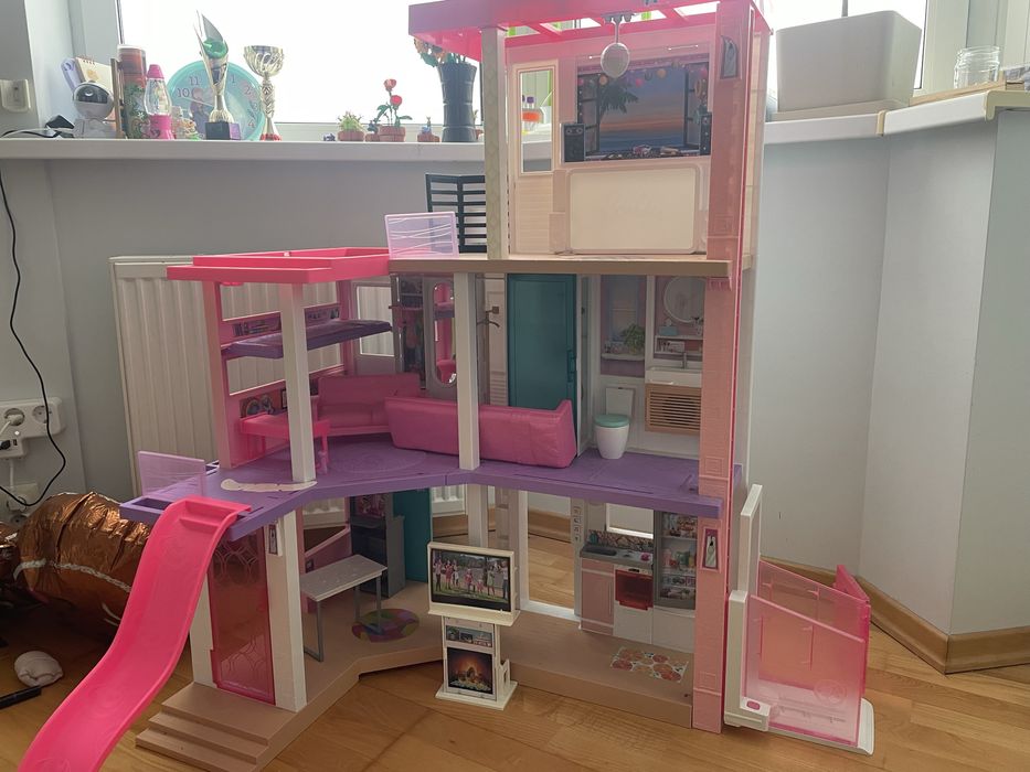 Будиночок для ляльок Барбі Сучасний будинок мрії