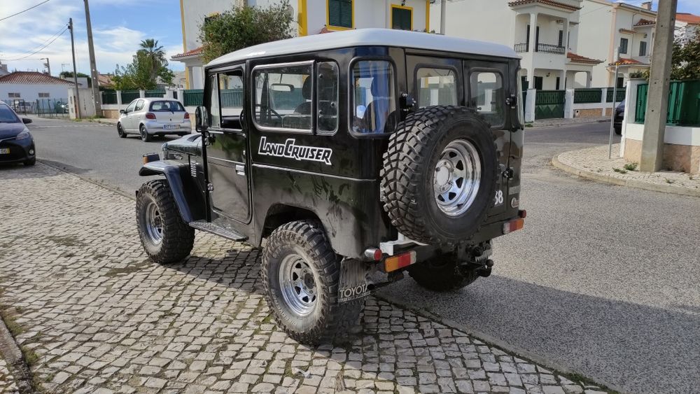 Toyota BJ 40 6L com ou sem cobertura