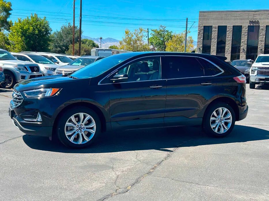 Ford Edge Titanium      2021