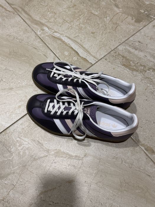 Шкіряні кросівки adidas Originals Gazelle (газелі) Indoor W фіолетові