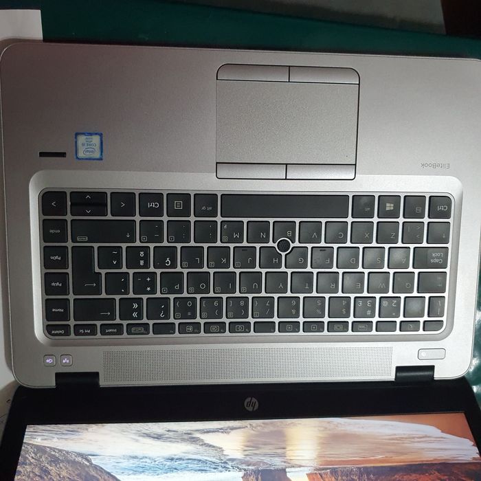 Portátil HP i5 Vpro 8Gb 256 Gb