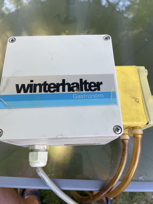 Dozownik płynu winterhalter