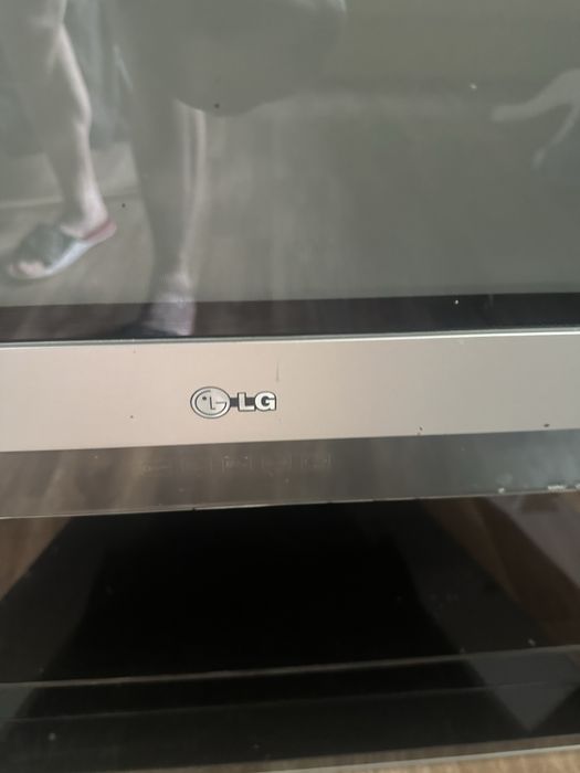 Продам телевизор LG